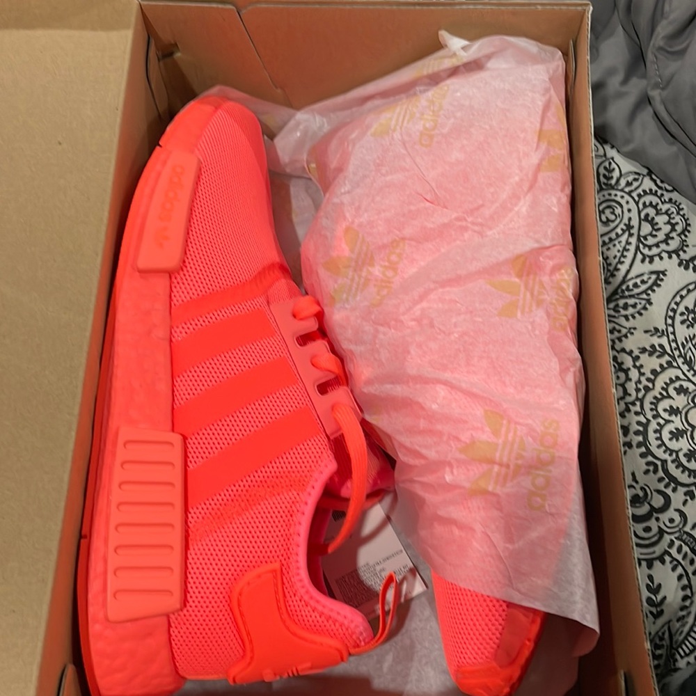Womens US10 NMD